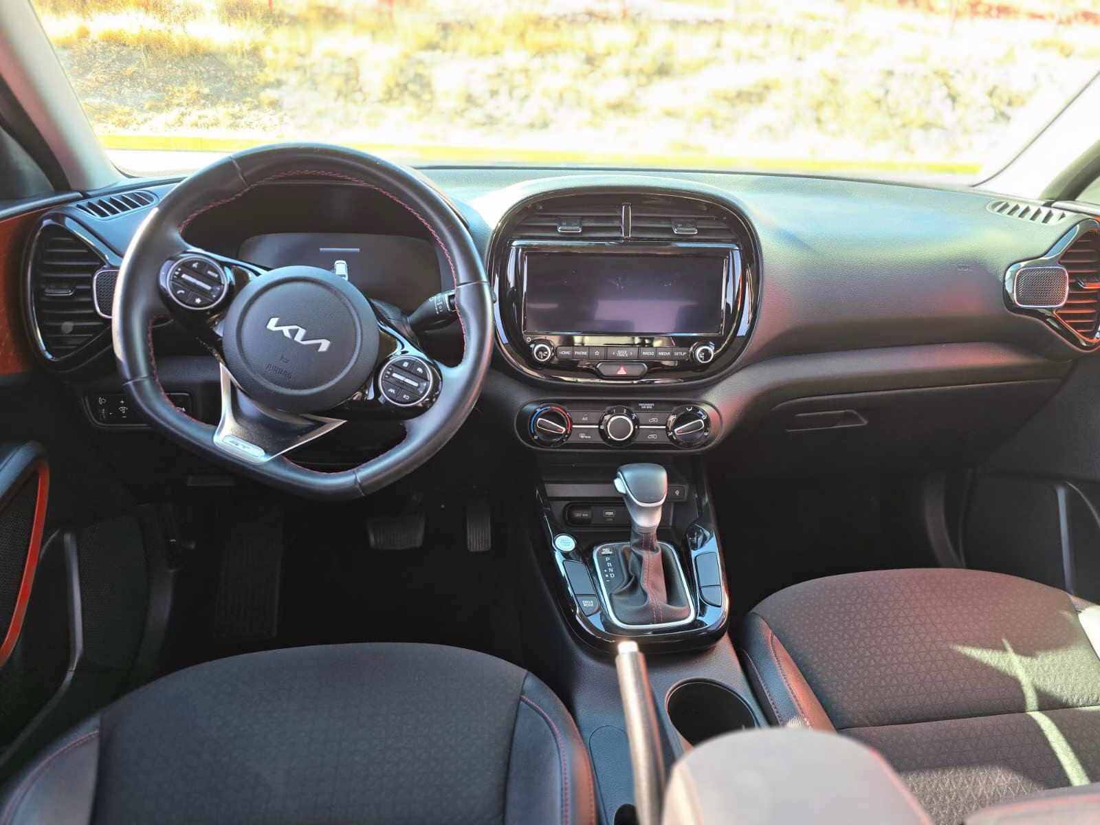 Kia Soul GT-Line 2023 TA - Imagen 9