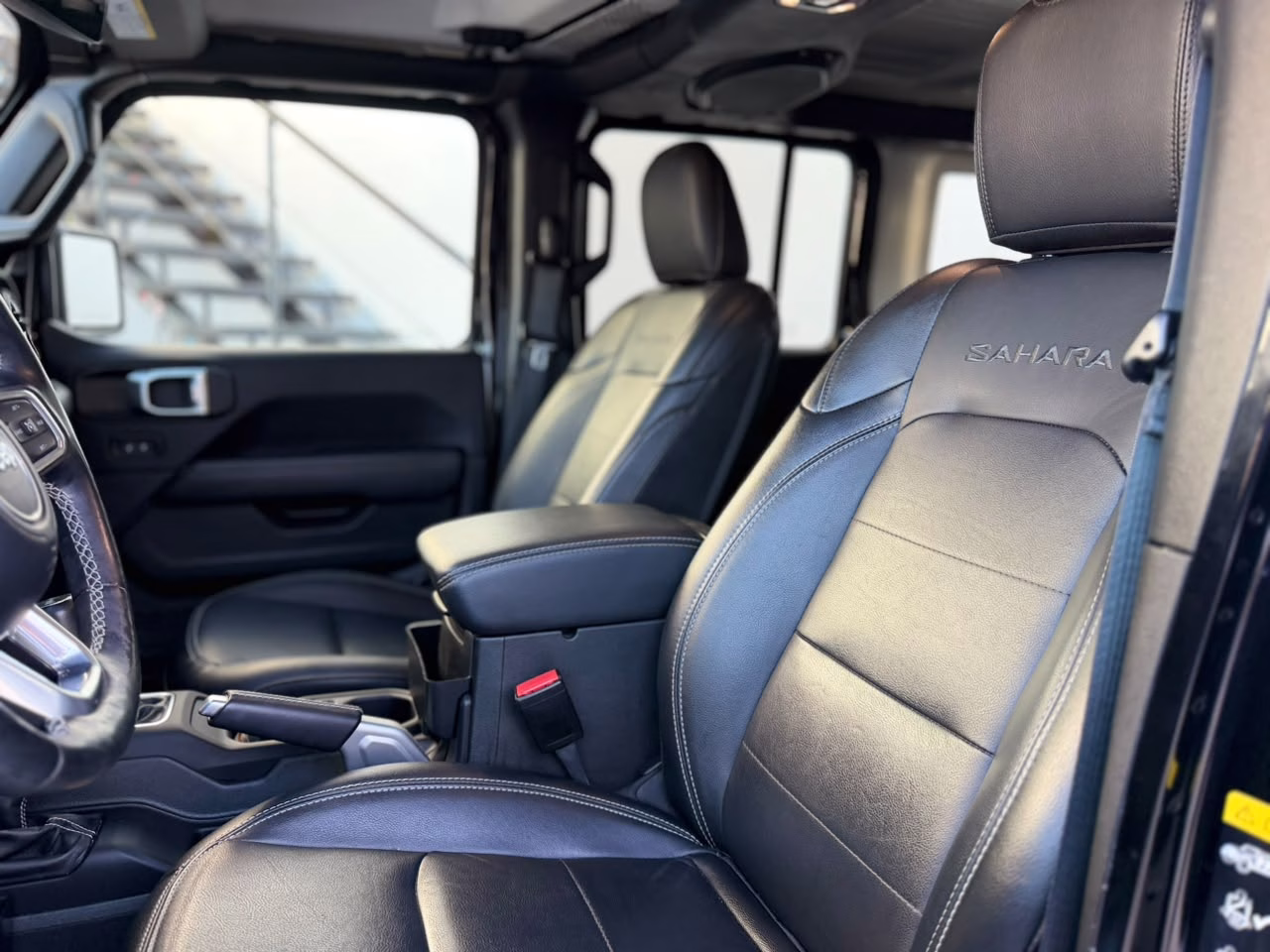 Jeep Wrangler Unlimited Sahara 2022 - Imagen 7